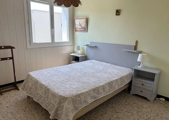 Apartmán 2 Pieces Climatise Avec Terrasse Et Parking Prive - 6 Couchages - - Fr-1-250-257 Le Grau-du-Roi